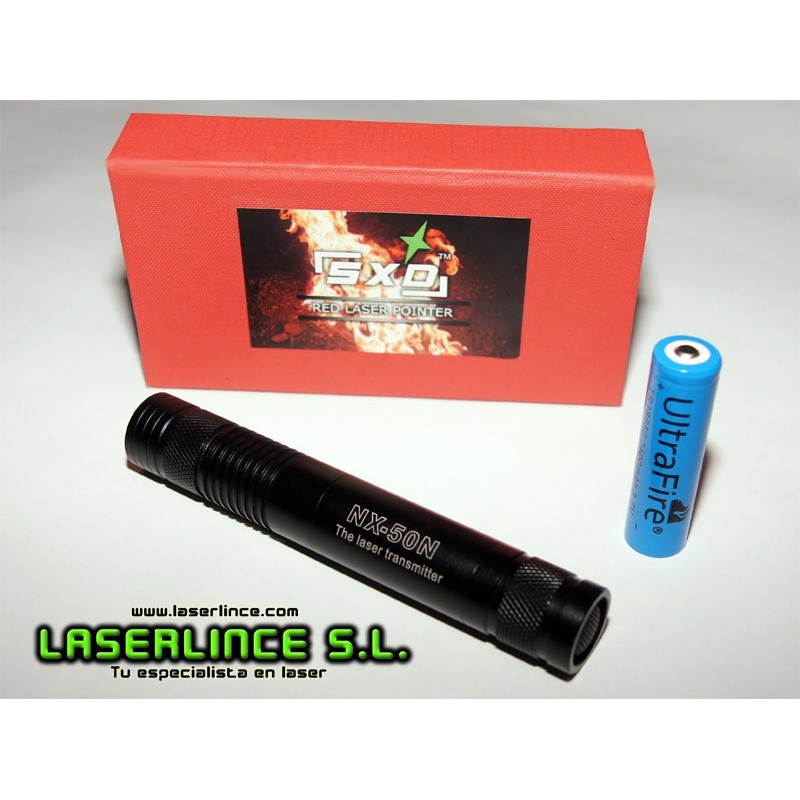 01 Set: Puntero láser rojo 200mW 650nm + Cargador + 18650