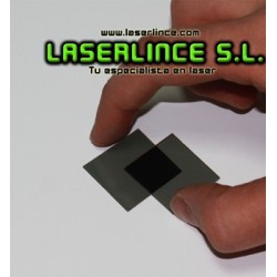 Polarizador lineal para regulación de potencia láser