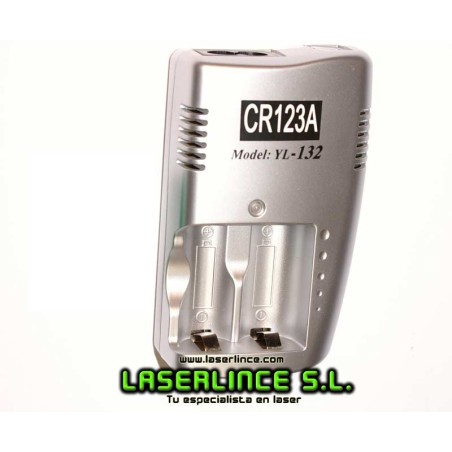 02 Cargador de baterías recargables CR123A